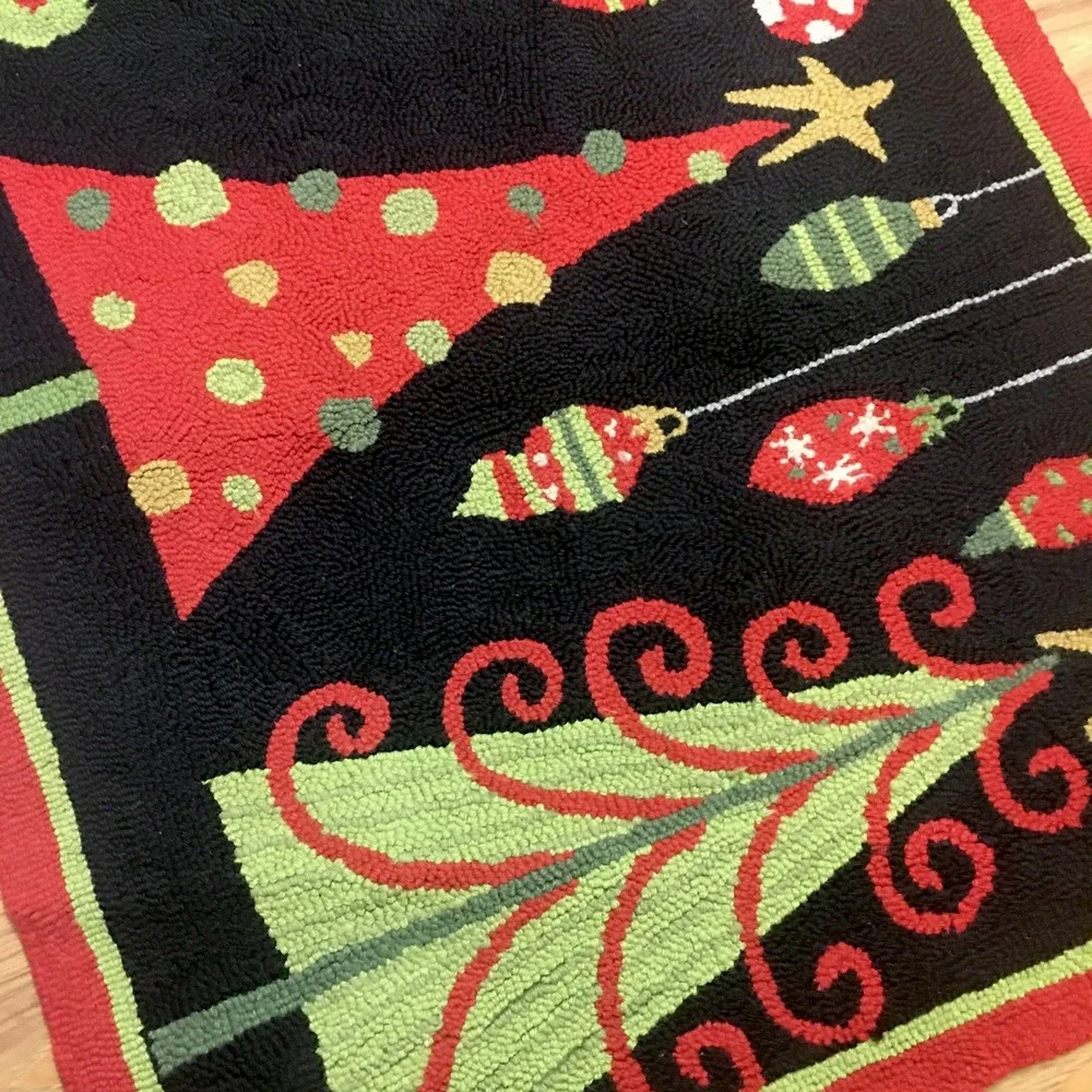 Vintage Hooked Wool Rug  Christmas Trees and Ornaments Holiday Decor 38